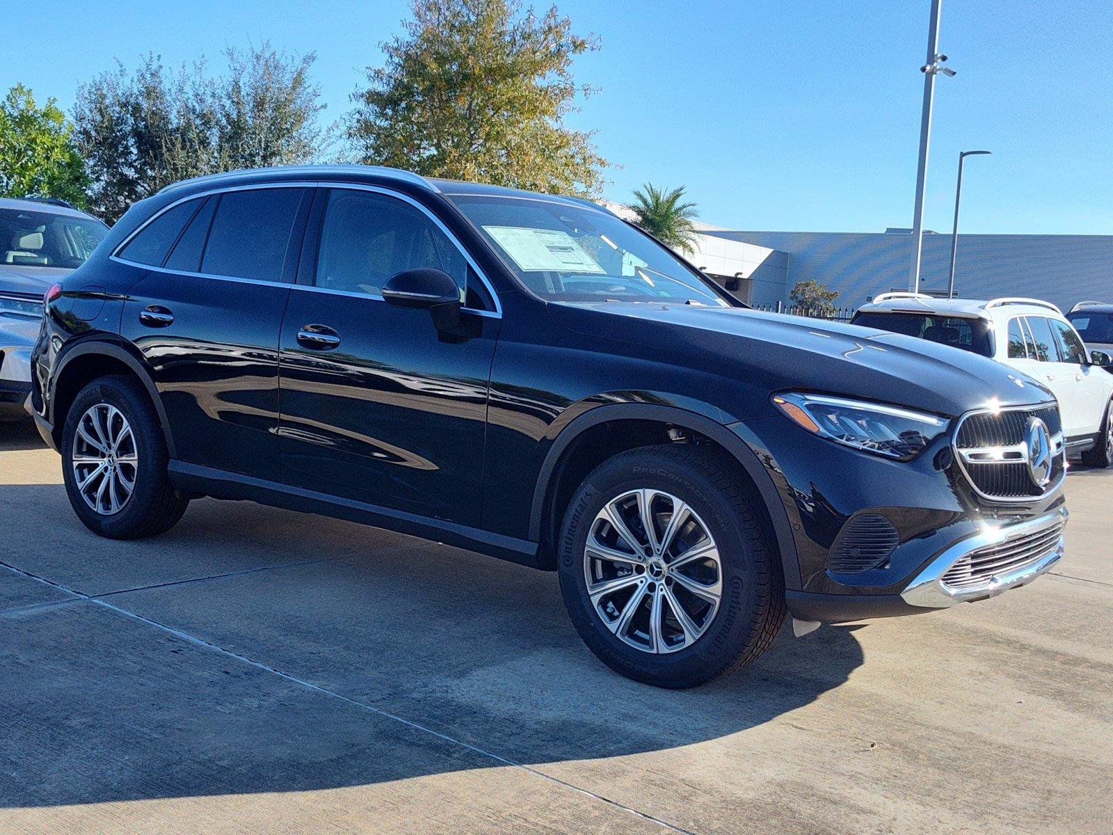 Used 2026 Black Mercedes-Benz GLC 300 image 5