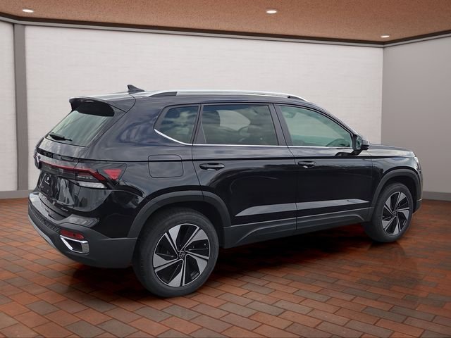 New 2026 Black Volkswagen 1.5T SE image 2