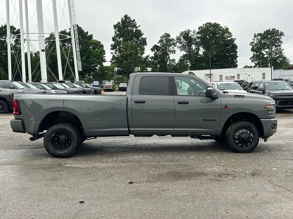 New 2026 Ceramic Gray Clear-Coat Exterior Paint RAM Big Horn image 5