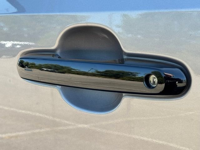 Used 2024  Toyota Base image 17
