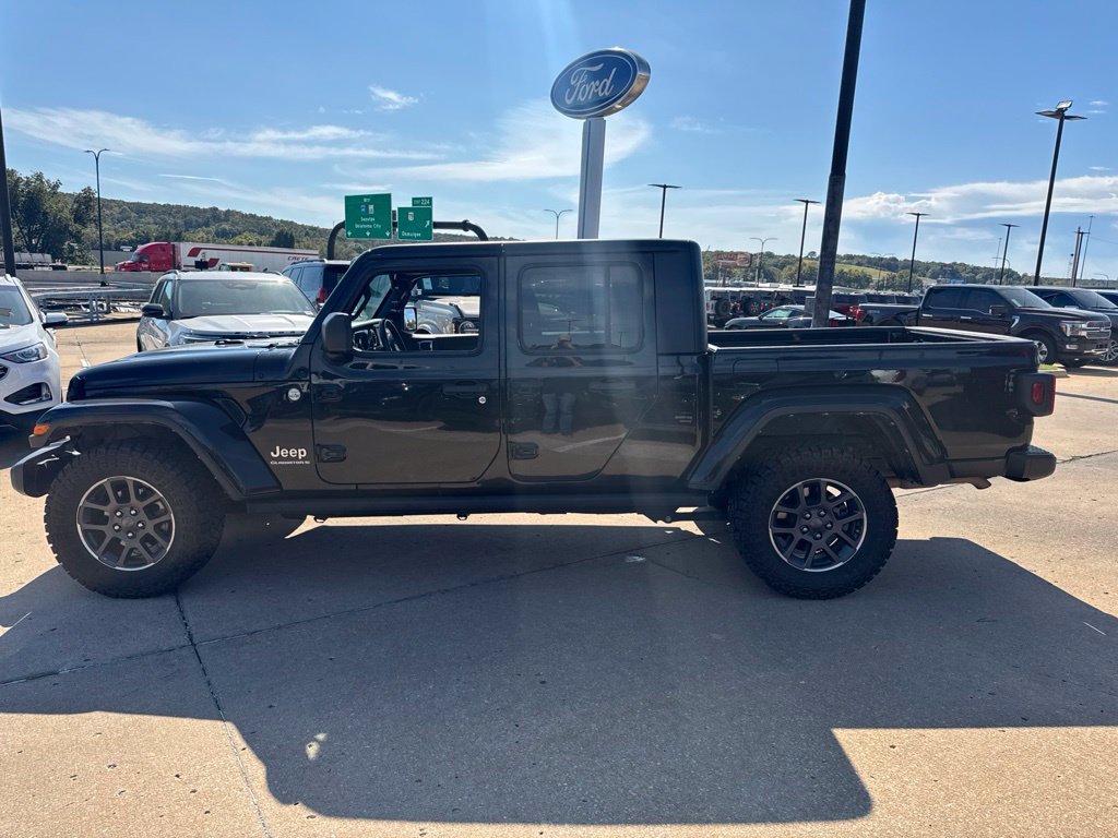 Used 2023 Black Jeep Overland image 6