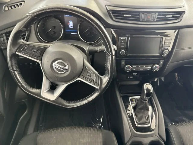 Used 2020 Blue Nissan SV image 22