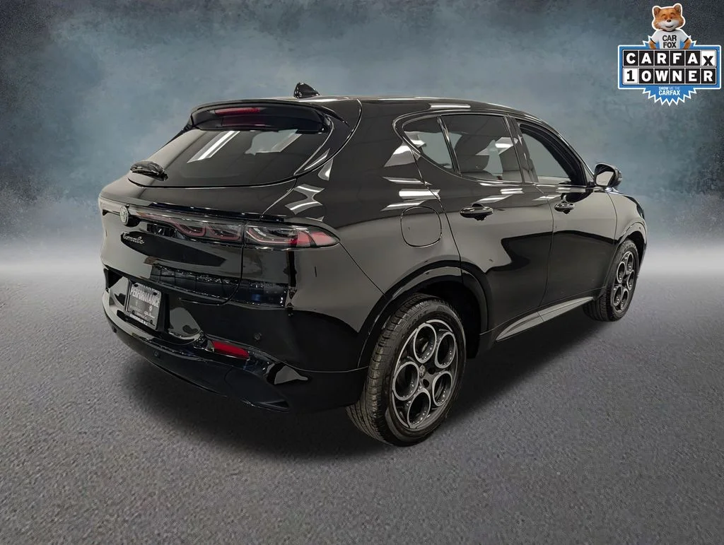 Used 2025 Black Alfa Romeo  image 4