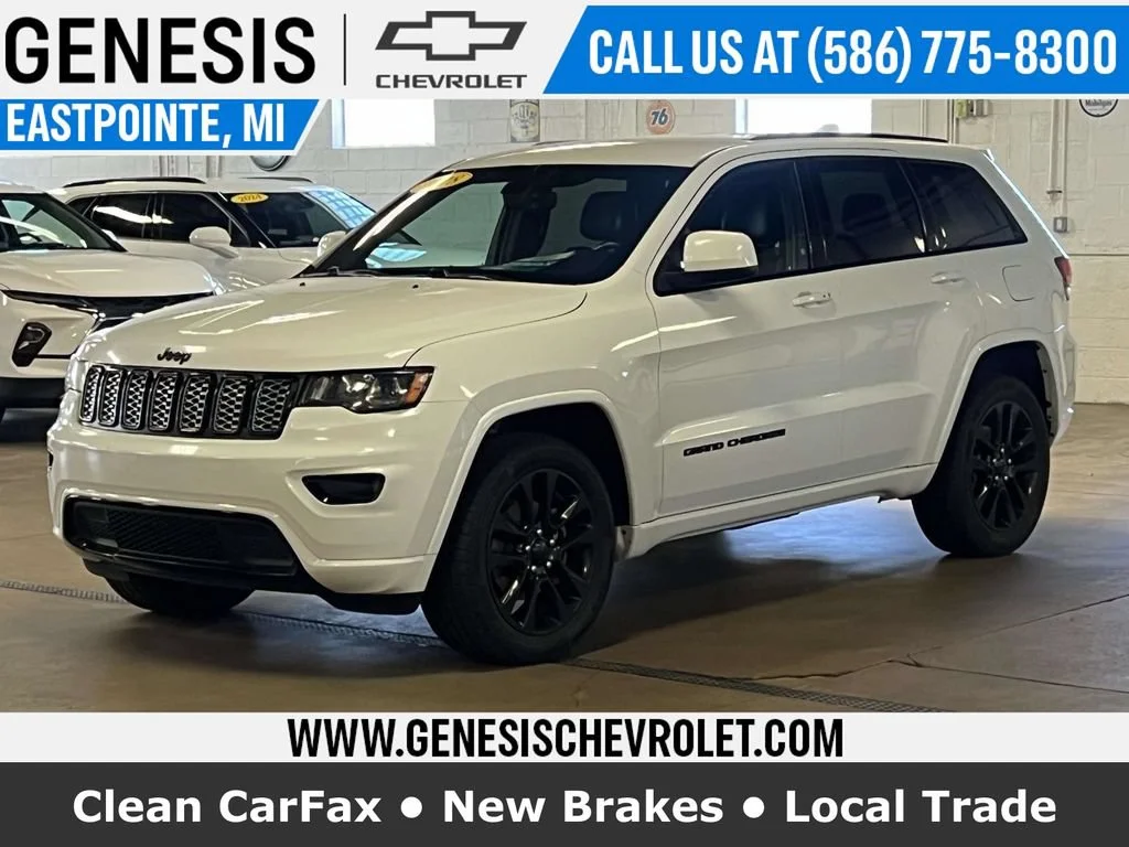 Used 2018 White Jeep Altitude 4x4 image 1