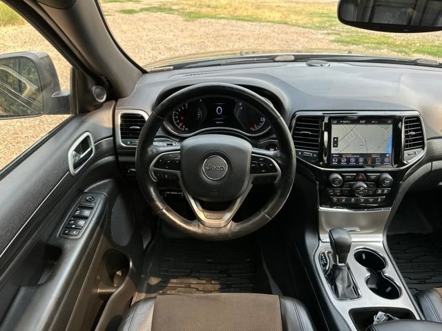 Used 2021 Granite Crystal Metallic Clearcoat Jeep Laredo X image 28