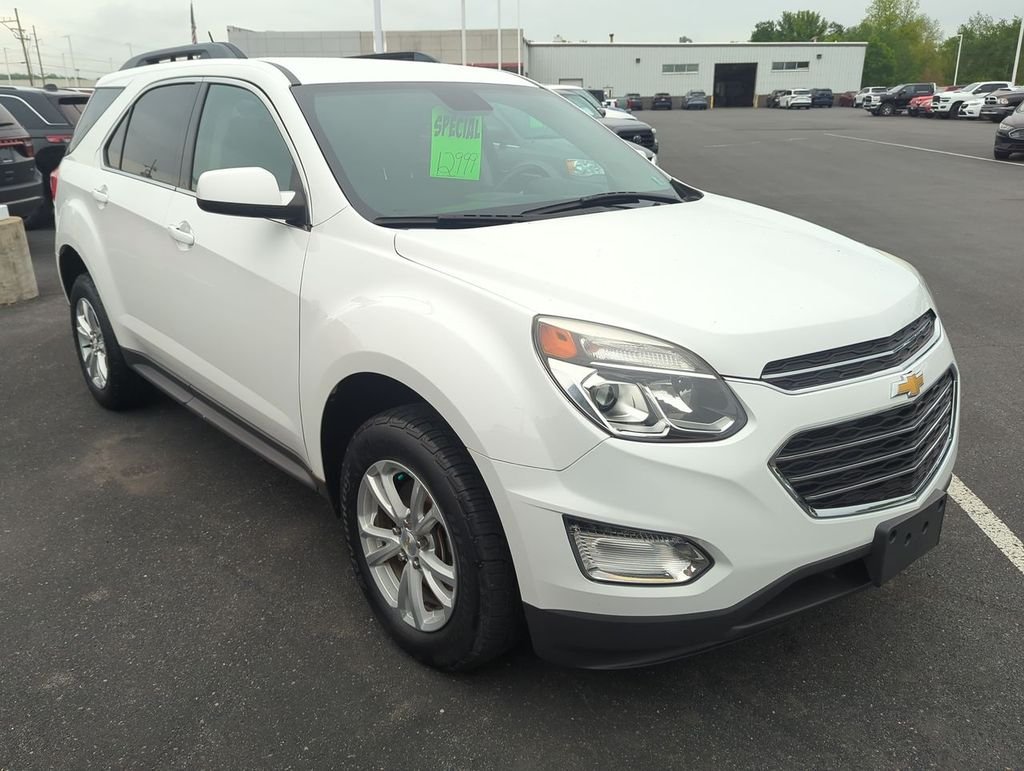 2017 Chevrolet Equinox AWD LT's photo