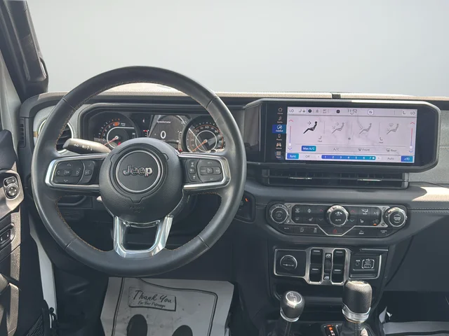 Used 2024 White/off-white Jeep Sahara image 11