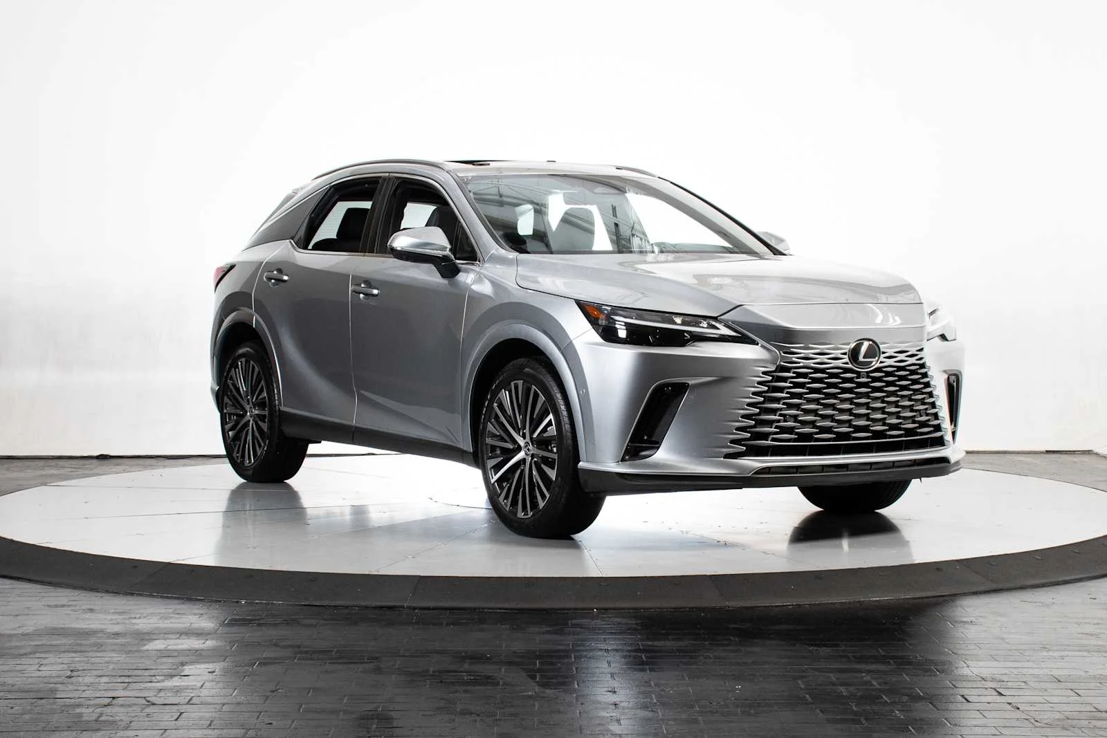 Certified Used 2024 Iridium Lexus Premium Plus image 9