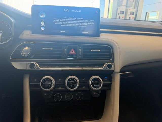 Used 2022 Red Genesis 3.3T image 12