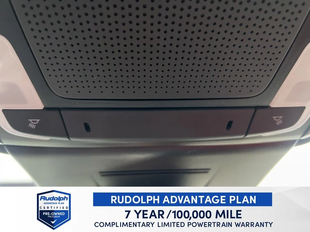 Used 2025 White Honda  image 46