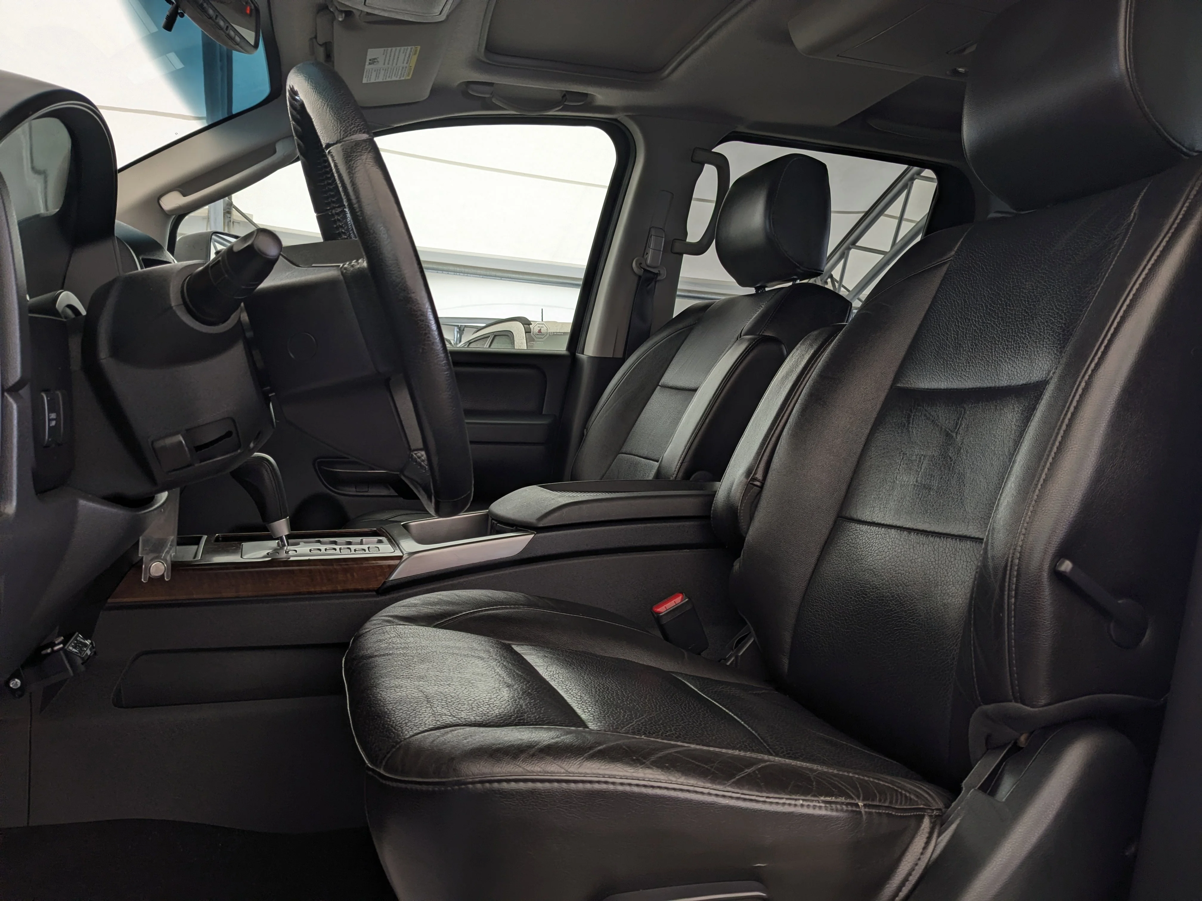 Used 2010 Silver Nissan XE image 15