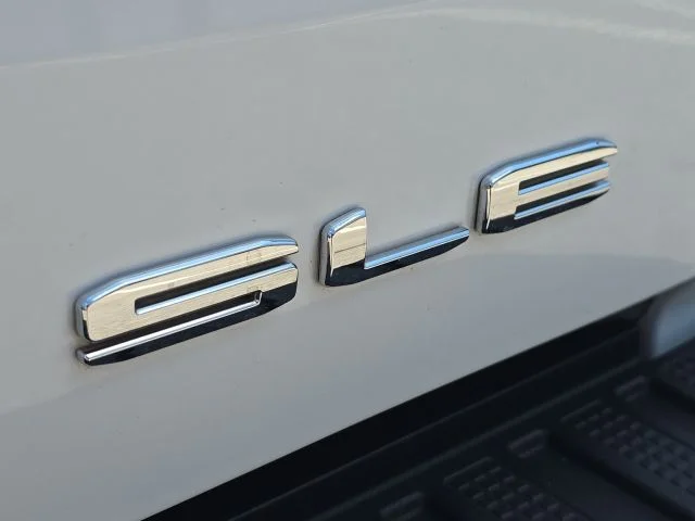 Certified Used 2022 White GMC SLE image 10