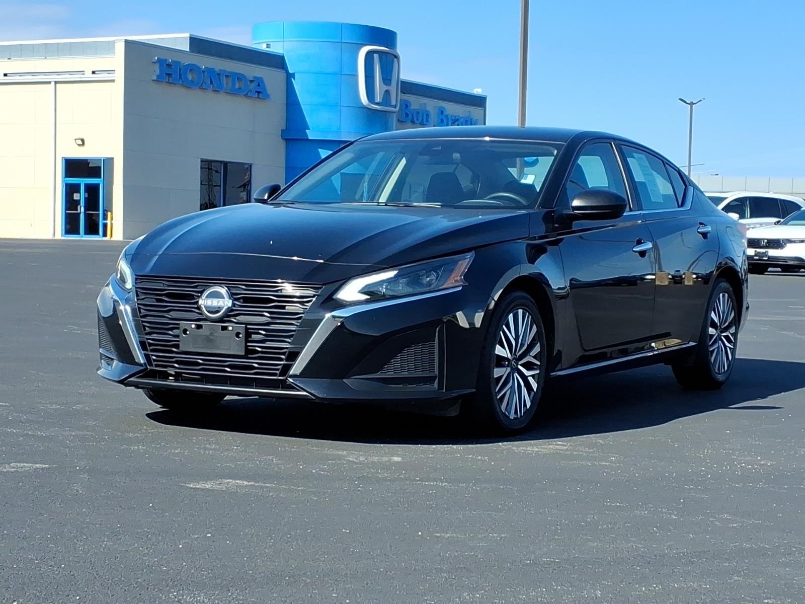 Used 2025 Black Nissan SV image 14