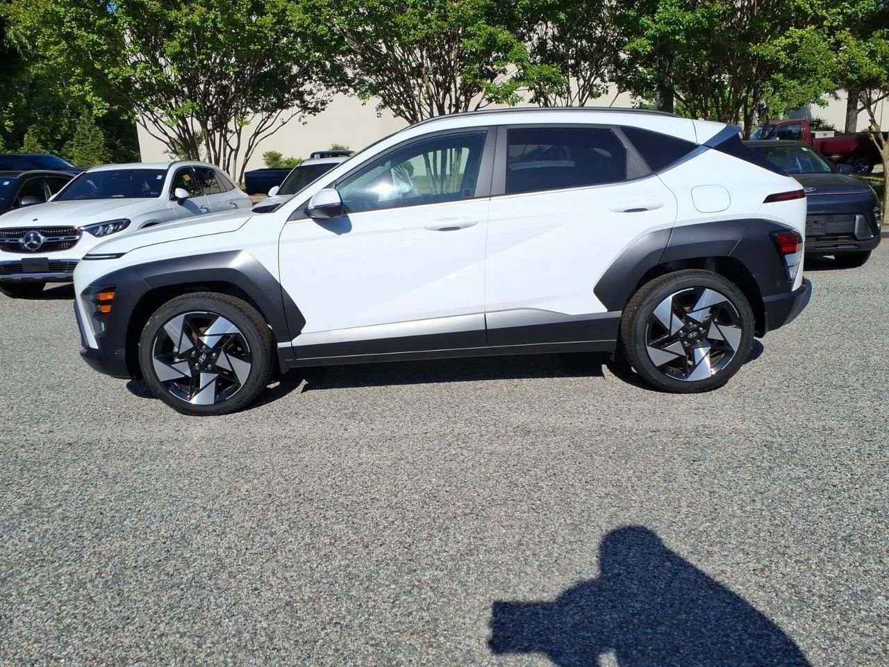 New 2026 Atlas White Hyundai Limited FWD image 9