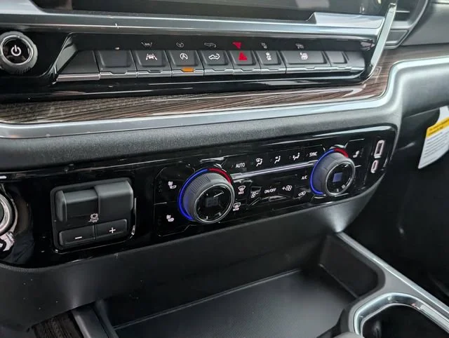 2026 Chevrolet Silverado 1500 RST - Photo 13