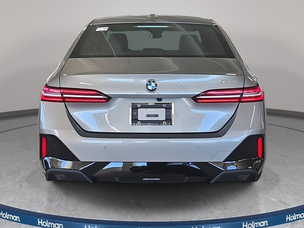 Used 2026 Oxide Grey Met BMW 530i image 5
