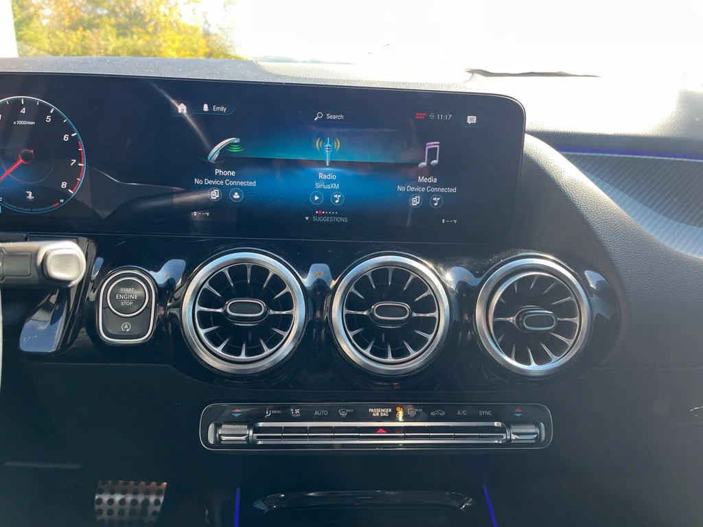 Used 2023  Mercedes-Benz GLA 250 image 20