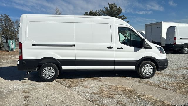New 2026 Oxford White Ford Cargo Van image 9