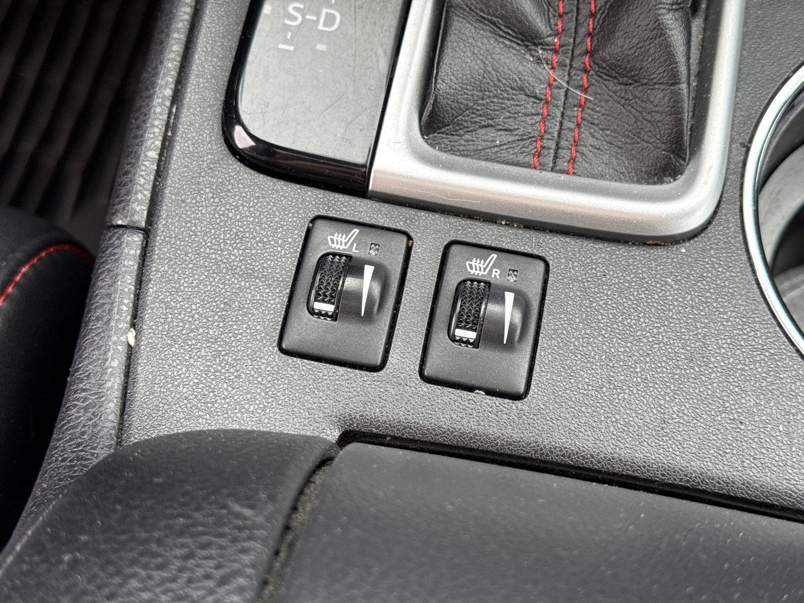 Used 2019 Midnight Black Metallic Toyota SE image 15