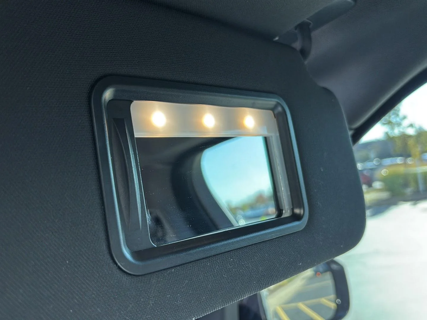 Used 2021 Eiger Grey Land Rover HSE Silver Edition image 23