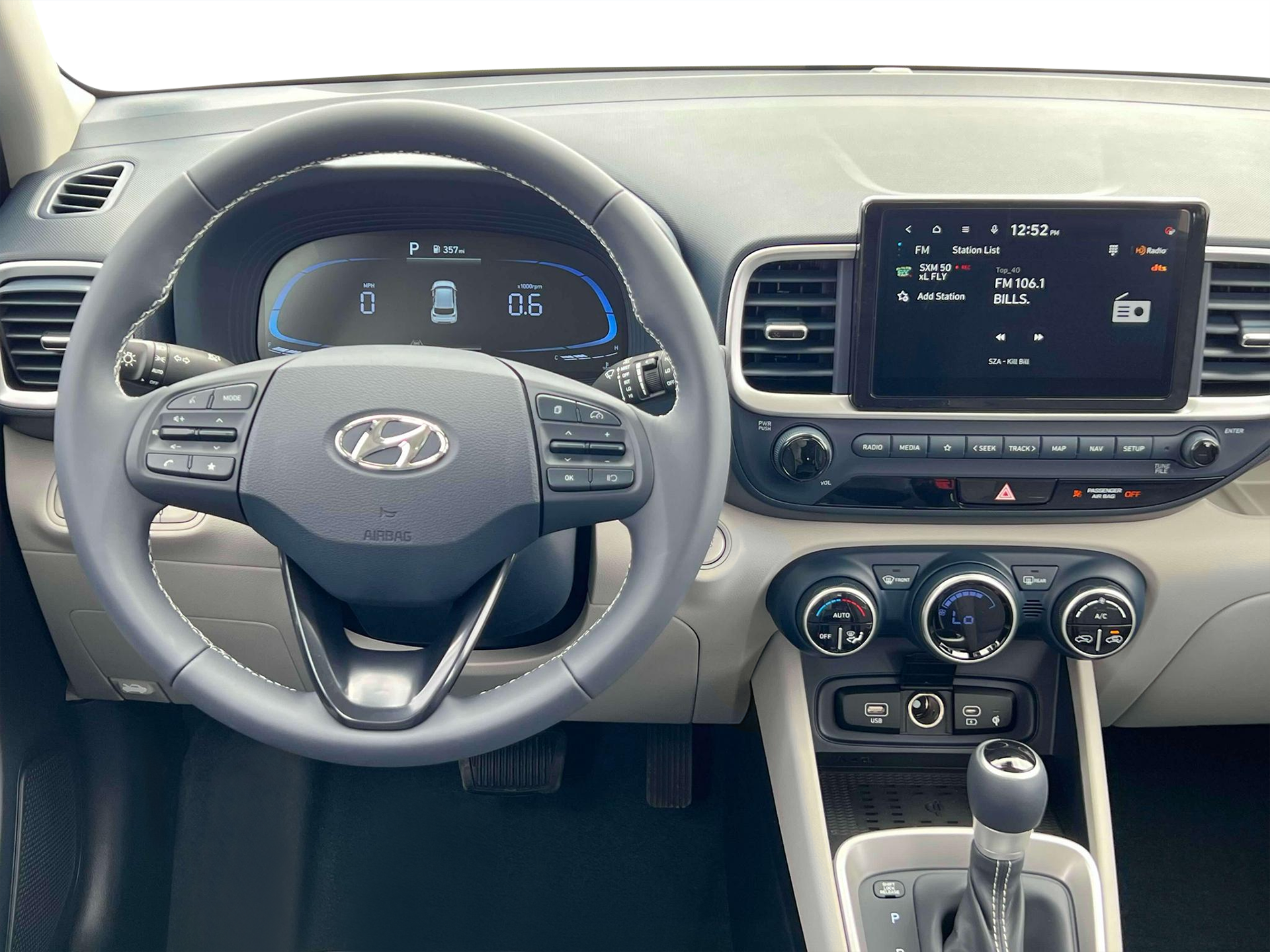 New 2025 White Hyundai Limited image 17