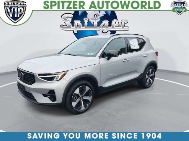 2023 Volvo XC40 Plus - Photo 9