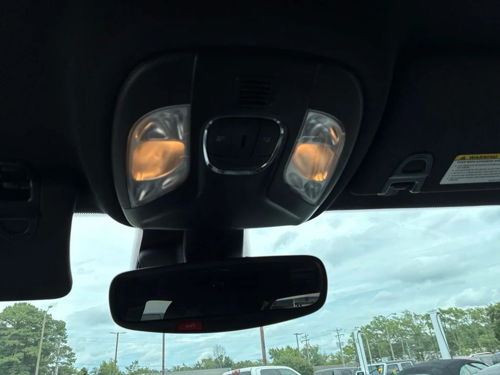 Used 2024 Black Jeep Latitude image 18