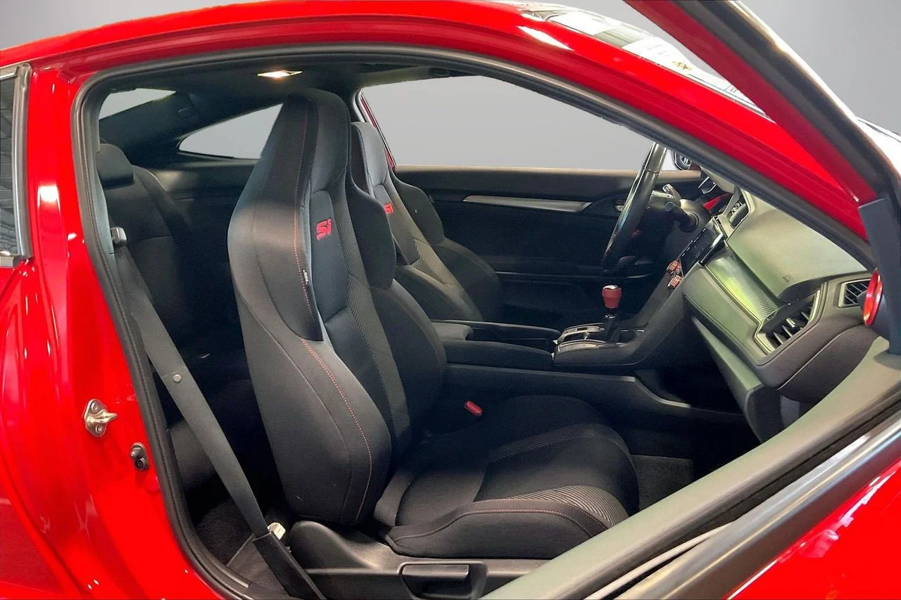 Used 2018 Red Honda Si image 21