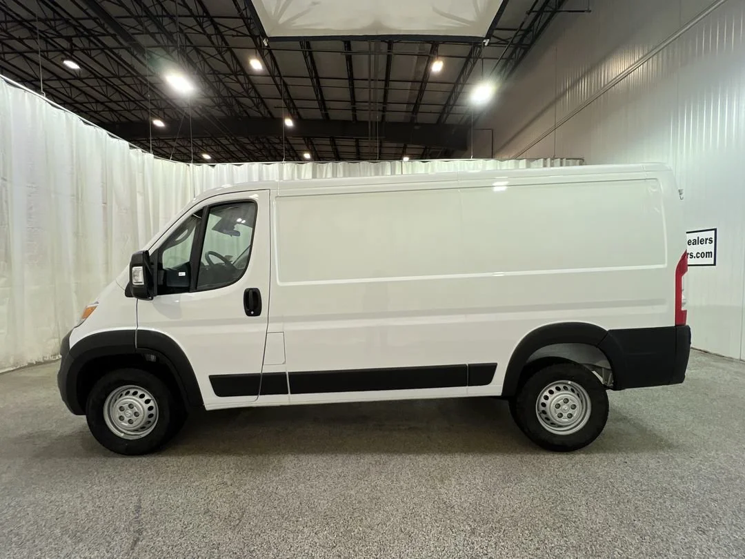 New 2026 Bright White Clear-Coat Exterior Paint RAM Tradesman 1500 Low Roof 136 WB w/Pass Seat image 6