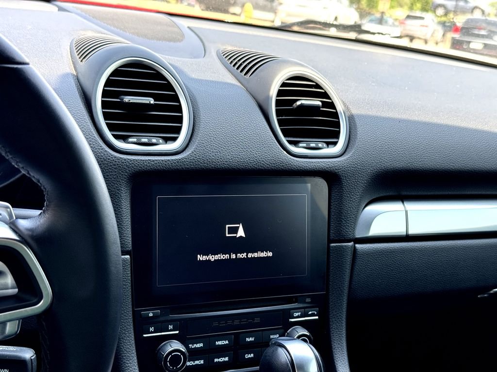 Used 2018 Red Porsche Base image 22
