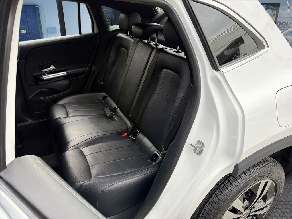 Used 2025  Mercedes-Benz GLA 250 image 23