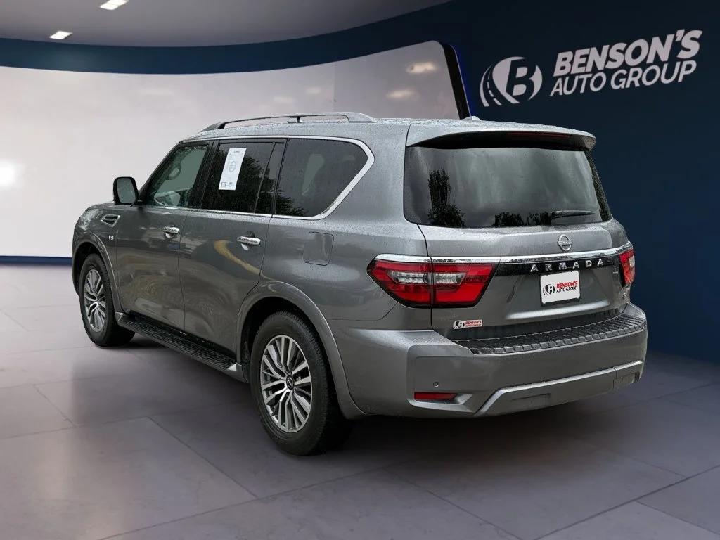 Used 2022 Gray Nissan SL image 3