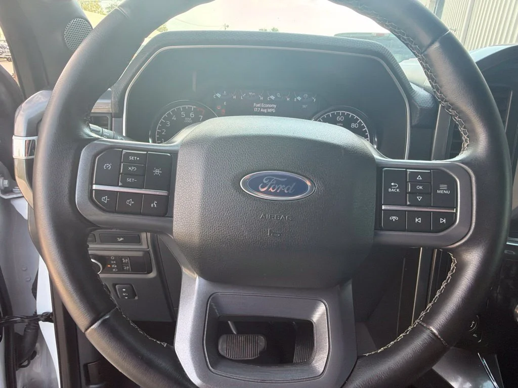 Used 2023 Oxford White Ford XLT image 21