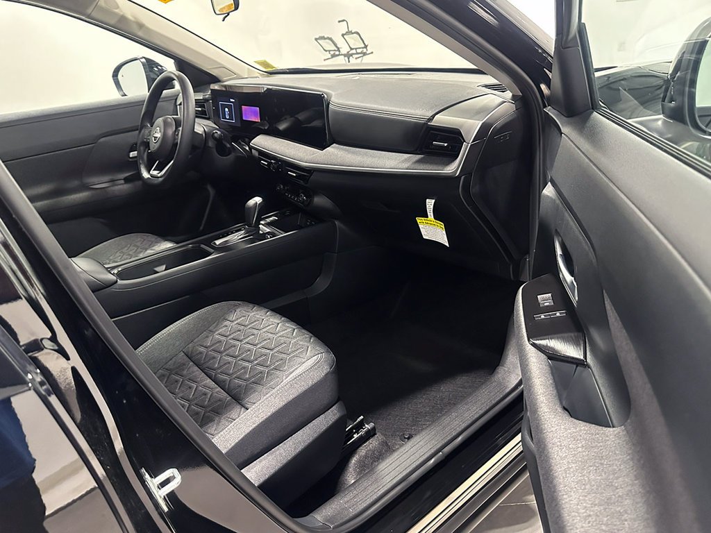 Used 2026  Nissan SV image 26