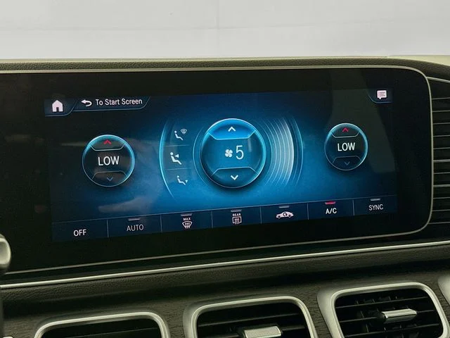 Used 2022 White Mercedes-Benz GLE 350 image 18