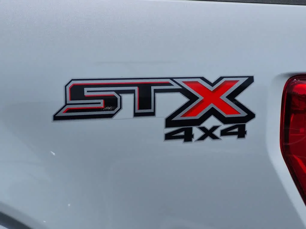 Used 2022 Space White Ford XL image 21