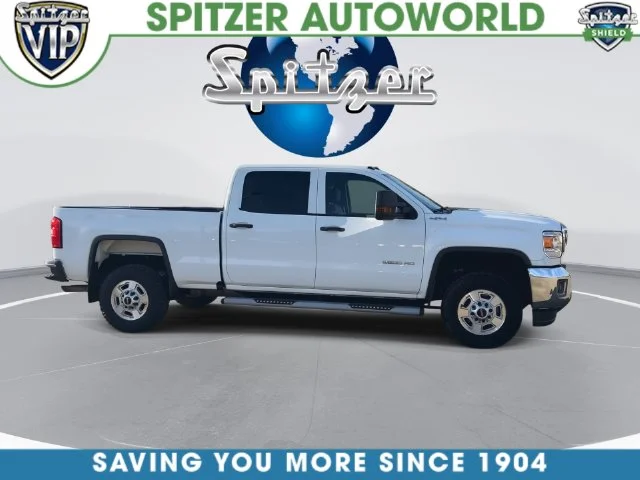 Used 2016 White GMC Base image 11