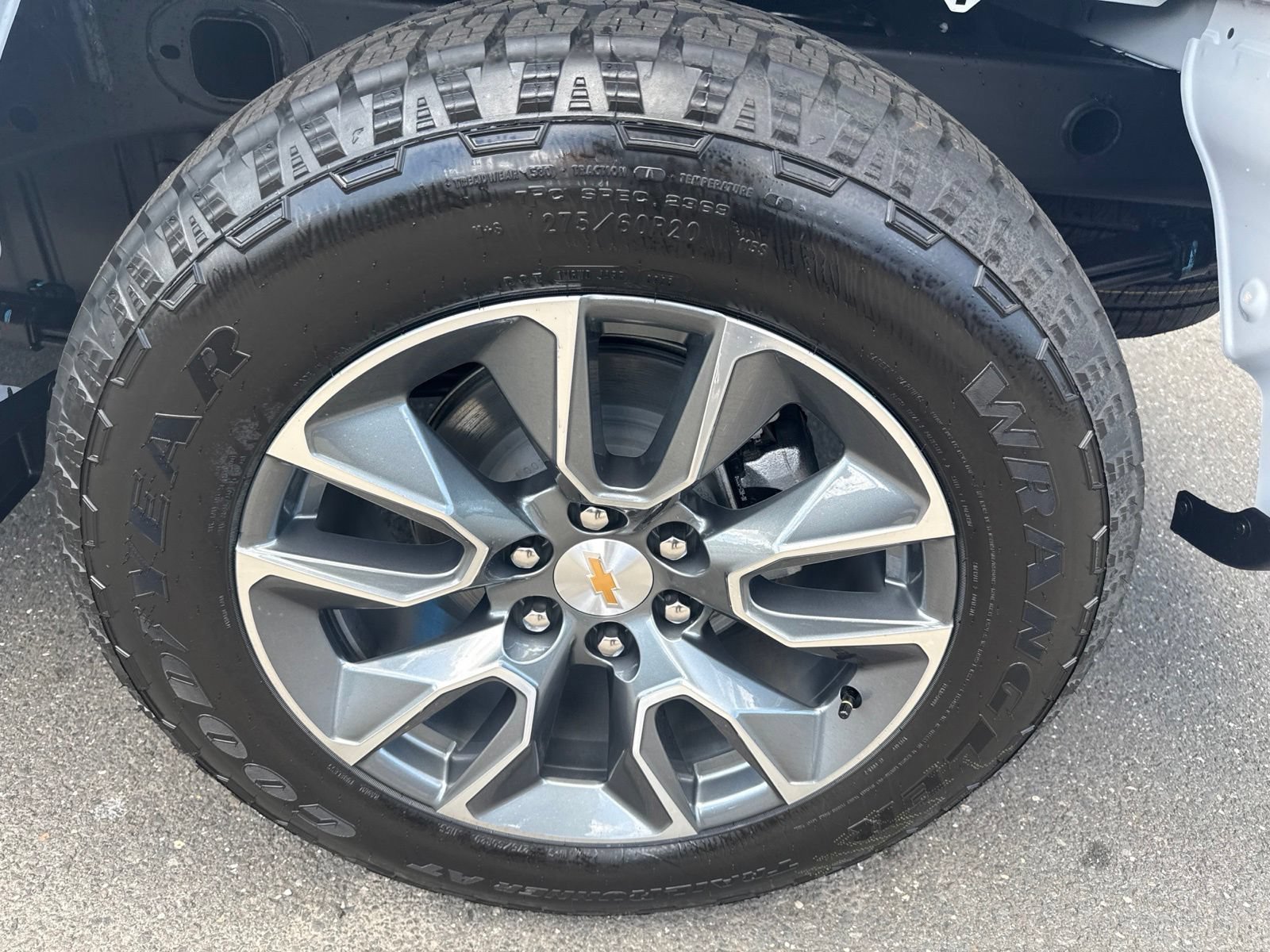 New 2026 Summit White Chevrolet LT (2FL) with Convenience Package - Trailering Package - 20in Grazen Wheels *In Stock* image 10