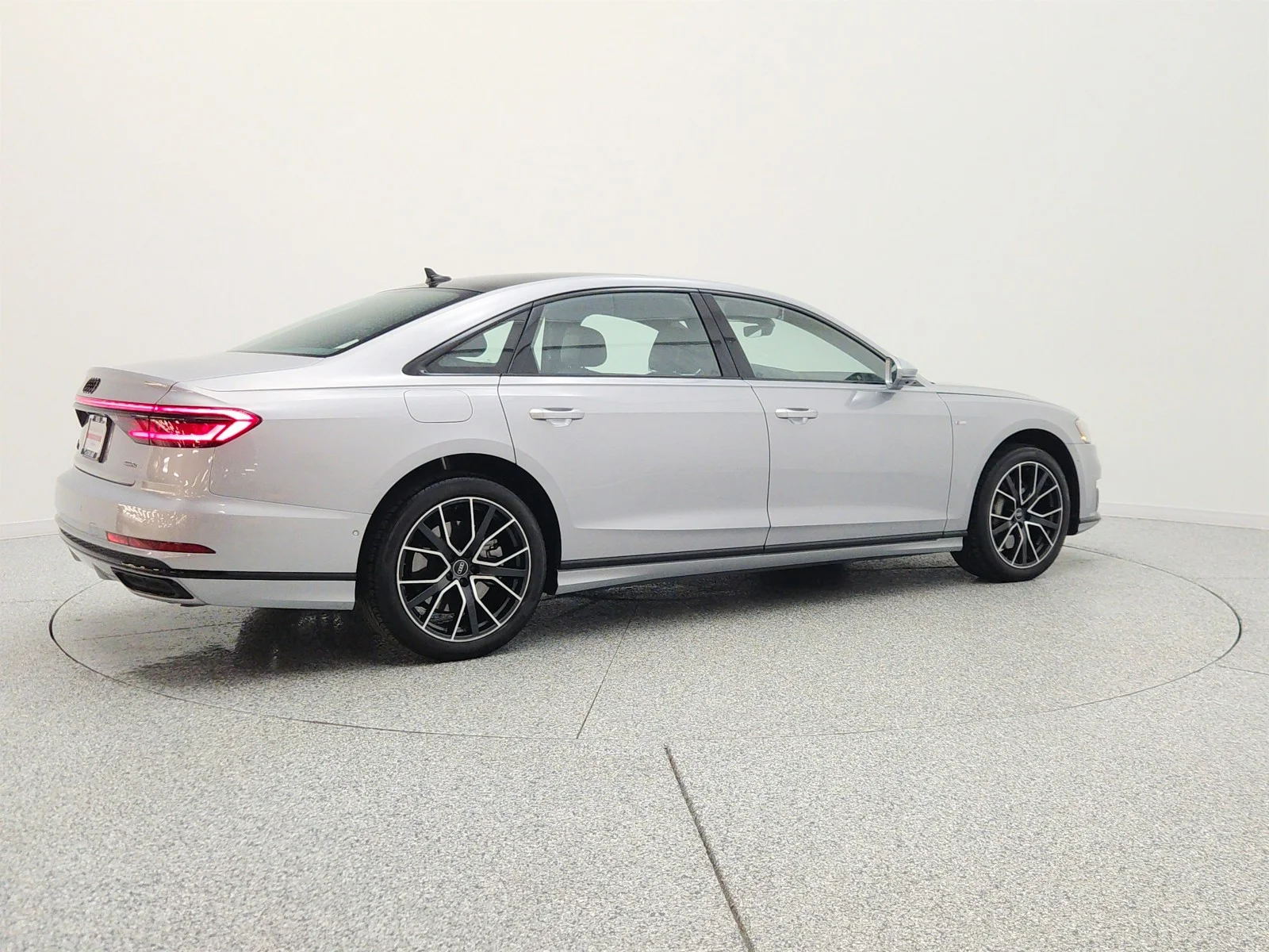 Used 2021 Florett Silver Metallic Audi L 55 TFSI quattro image 5