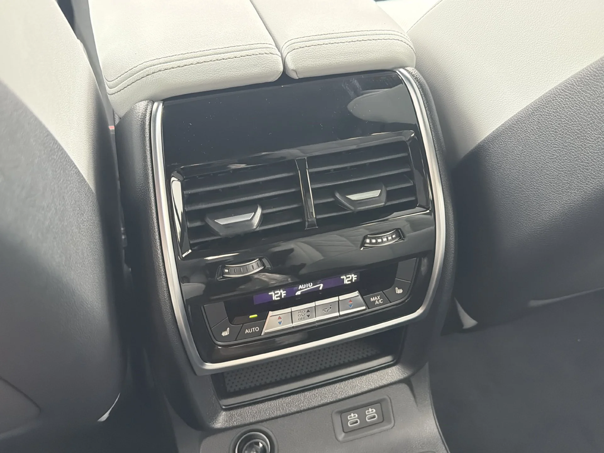 New 2027 Gray BMW xDrive40i image 19