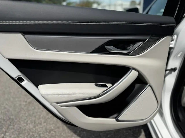 2024 Jaguar XF R-Dynamic SE - Photo 13
