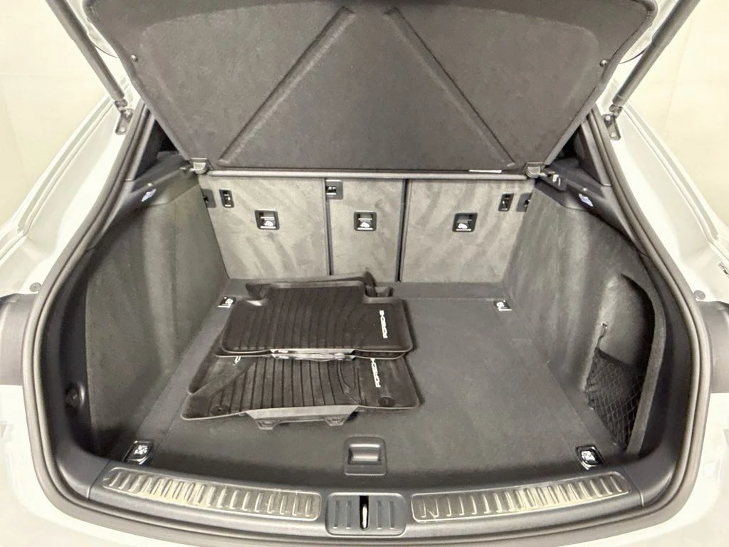 Certified Used 2026 White Porsche  image 28