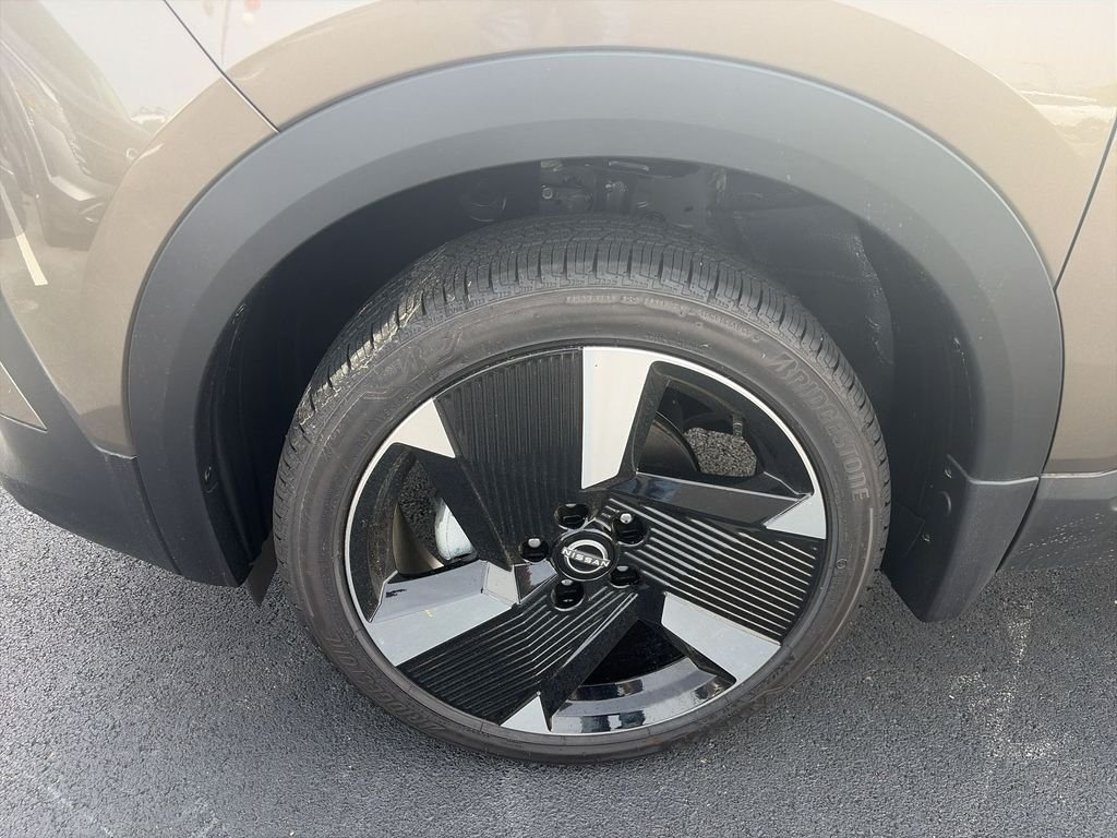 New 2026 Brown Nissan SR image 10
