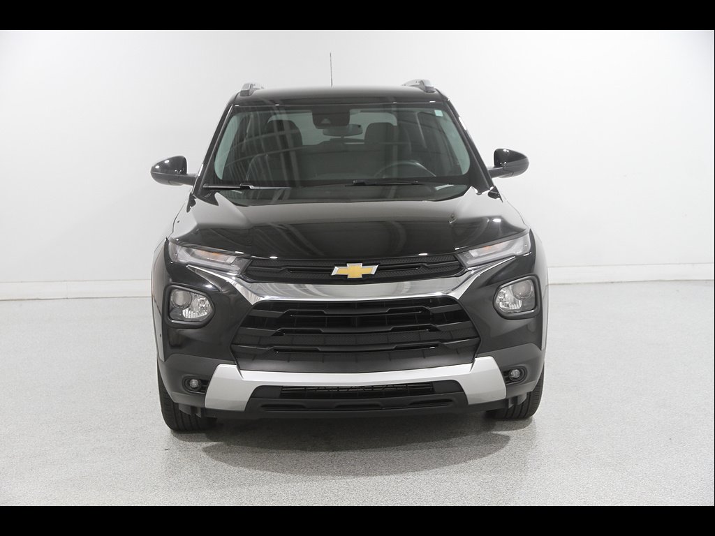 Used 2023 Mosaic Black Metallic Chevrolet LT image 2