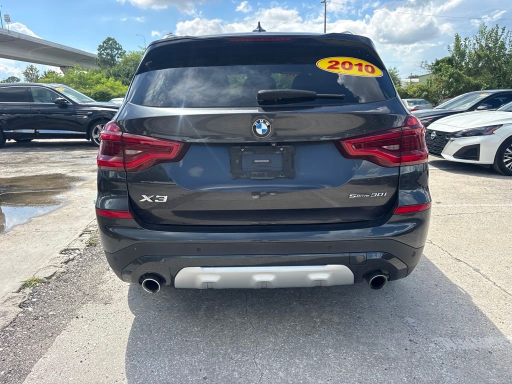 Used 2020 Gray BMW sDrive30i image 4
