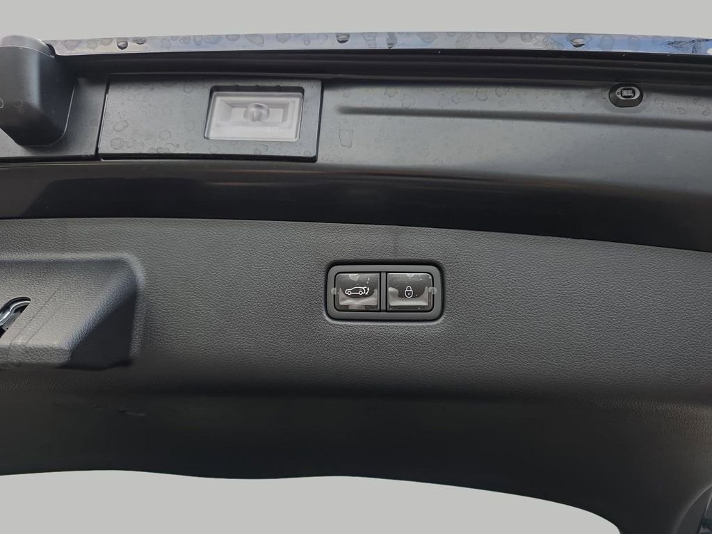 2026 GENESIS GV70 Sport Advanced - Photo 30