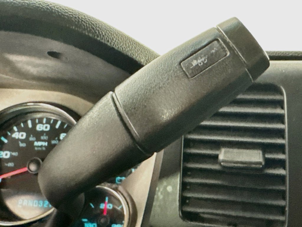 Used 2008 Graystone Metallic Chevrolet LT image 20
