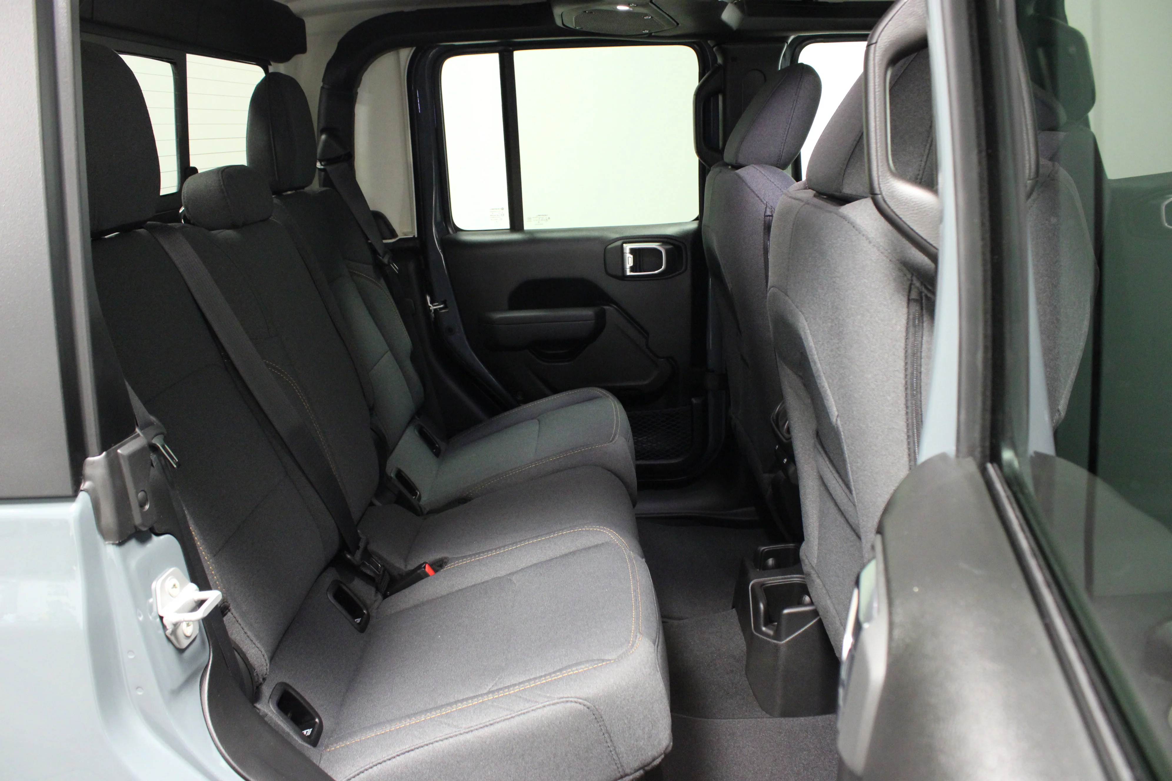 New 2026 Anvil Clear-Coat Exterior Paint Jeep Sport S image 15
