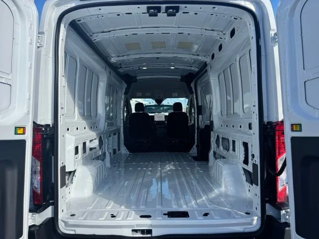 New 2026 Oxford White Ford Cargo Van image 19