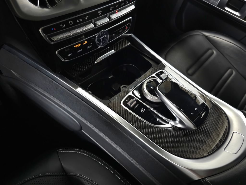 Used 2022  Mercedes-Benz G 550 image 32